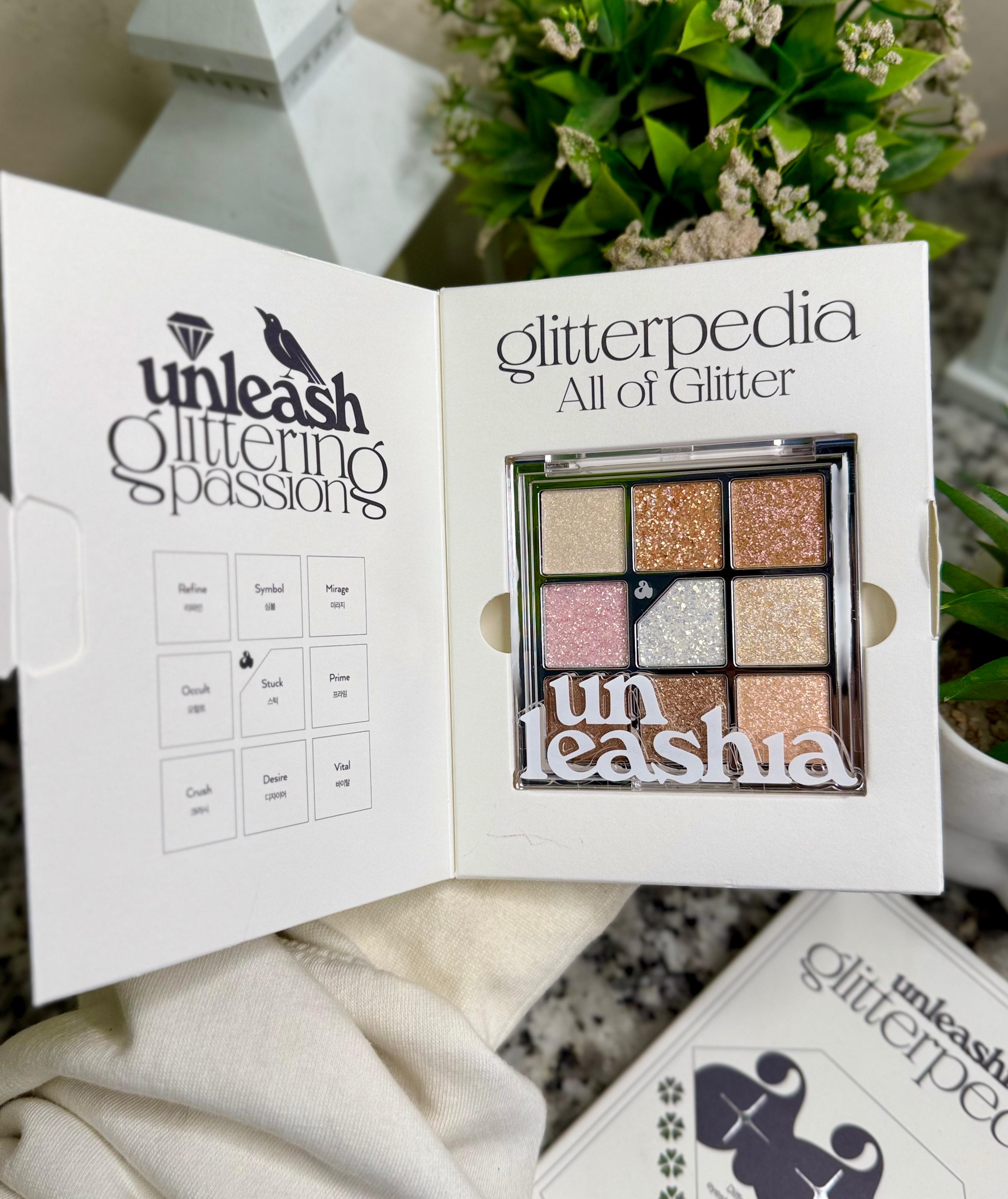 unleashia glitterpedia Eyeshadow Palette